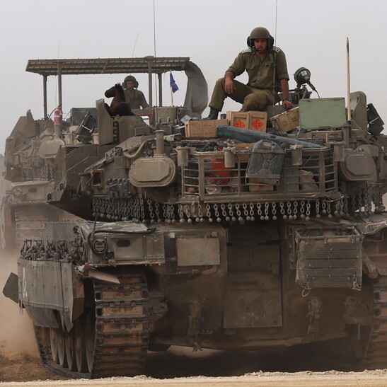 Fuerzas israelíes se agolpa en la zona límite de Rafah